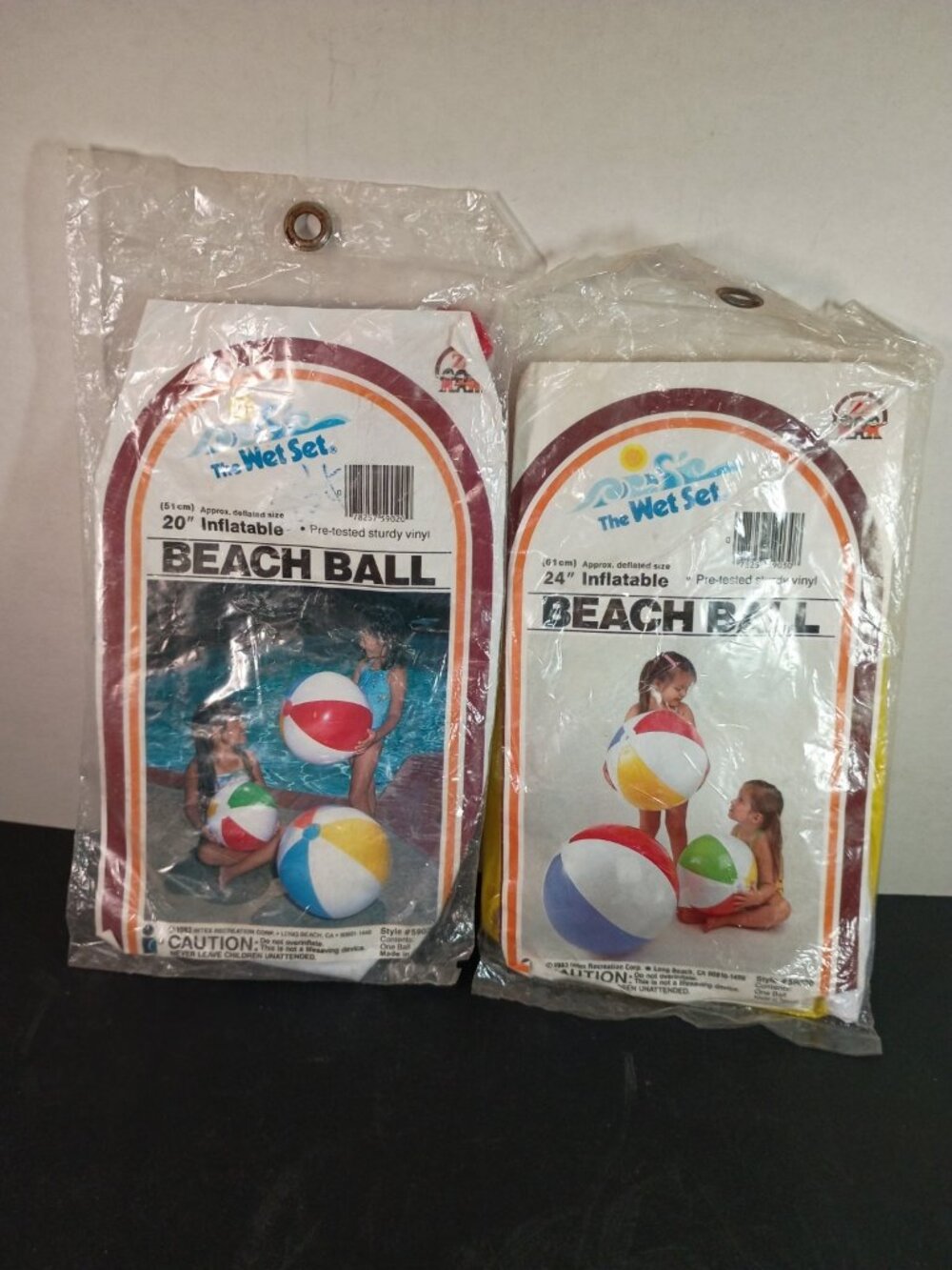 NIP Vintage The Wet Set 20” Inflatable Beach Ball 1983 And 24” Beach Ball